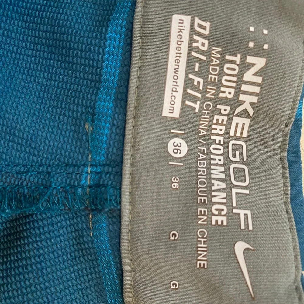 Nike Golf Tour Performance Dri-Fit Men's Shorts. Size 36.‎ Green Plaid. Poly